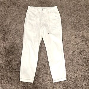 Judy Blue White Denim Joggers 11/30